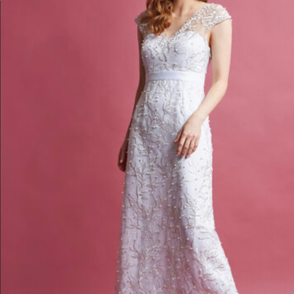 ModCloth NEW without tags beaded white gown